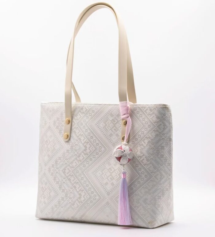 Zhuangbrocade Plain White Geometric Pattern Bag - 图片 3