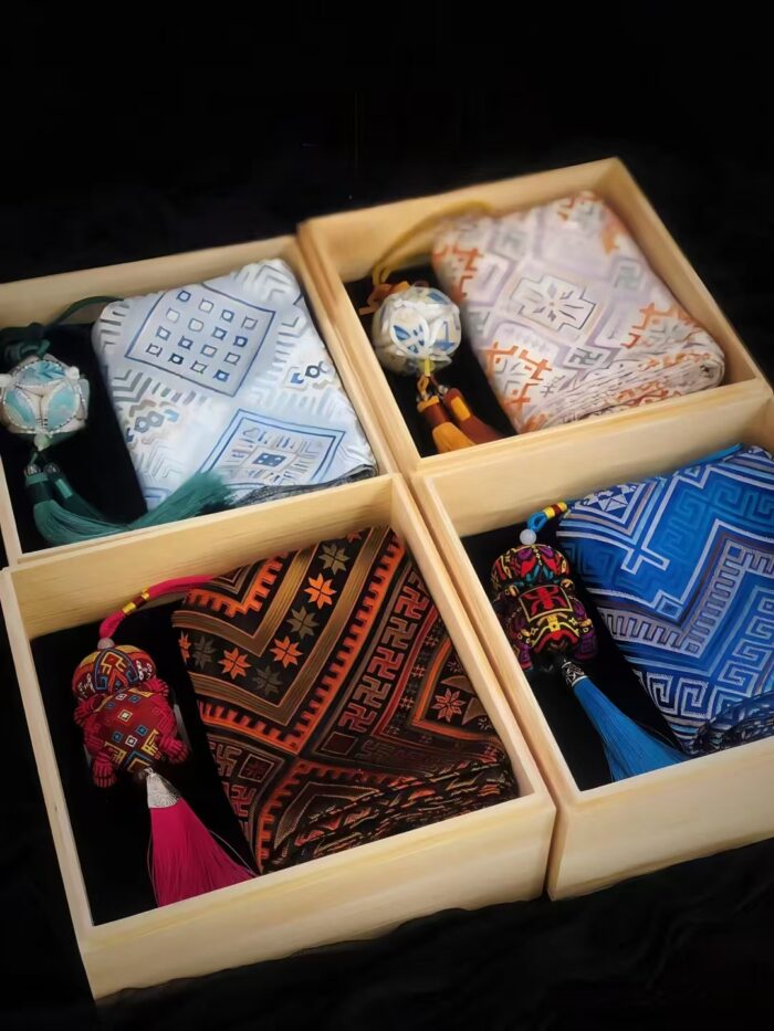 Zhuangbrocade Scarf Gift Box - 图片 4