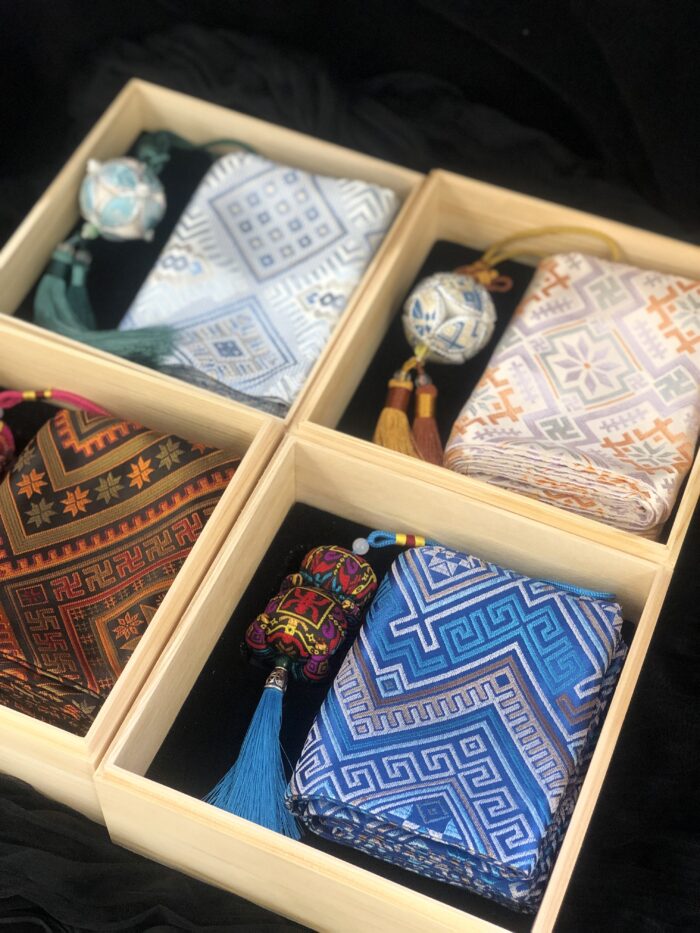 Zhuangbrocade Scarf Gift Box - 图片 3