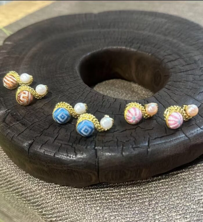 Zhuang Brocade Pearl Earrings - 图片 2
