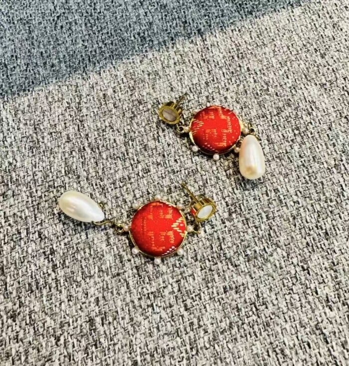 Zhuang Brocade Pearl Earrings - 图片 2