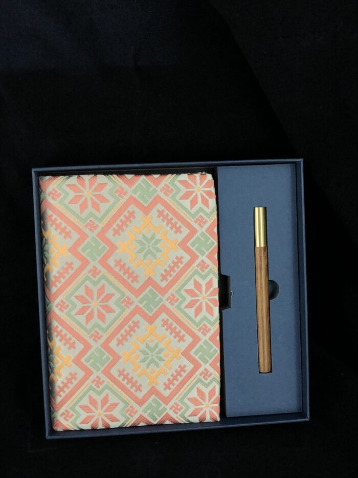 Zhuang Brocade New Special Notebook - 图片 3