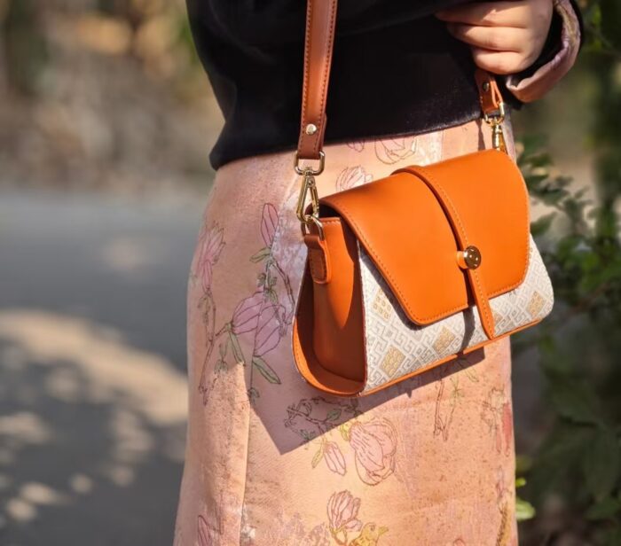 Zhuang Brocade Handicraft Bag - 图片 4