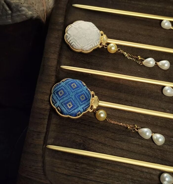 Zhuang Brocade Pearl Hairpin - 图片 2