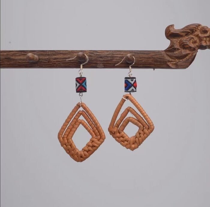Zhuangbrocade Rattan Weave Earrings - 图片 2