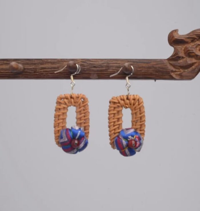 Zhuangbrocade Rattan Weave Earrings - 图片 3