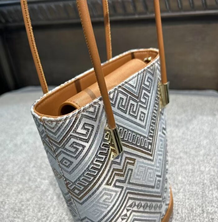 Zhuang Brocade Intangible Cultural Heritage Shoulder Bag - 图片 4