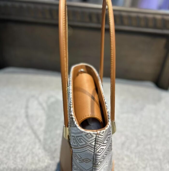 Zhuang Brocade Intangible Cultural Heritage Shoulder Bag - 图片 5