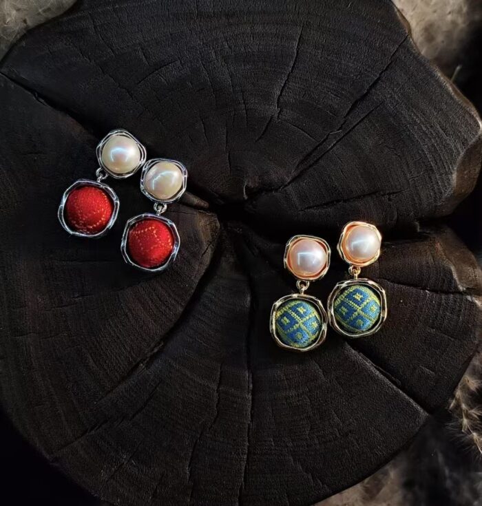 Zhuang Brocade Pearl Earrings - 图片 4