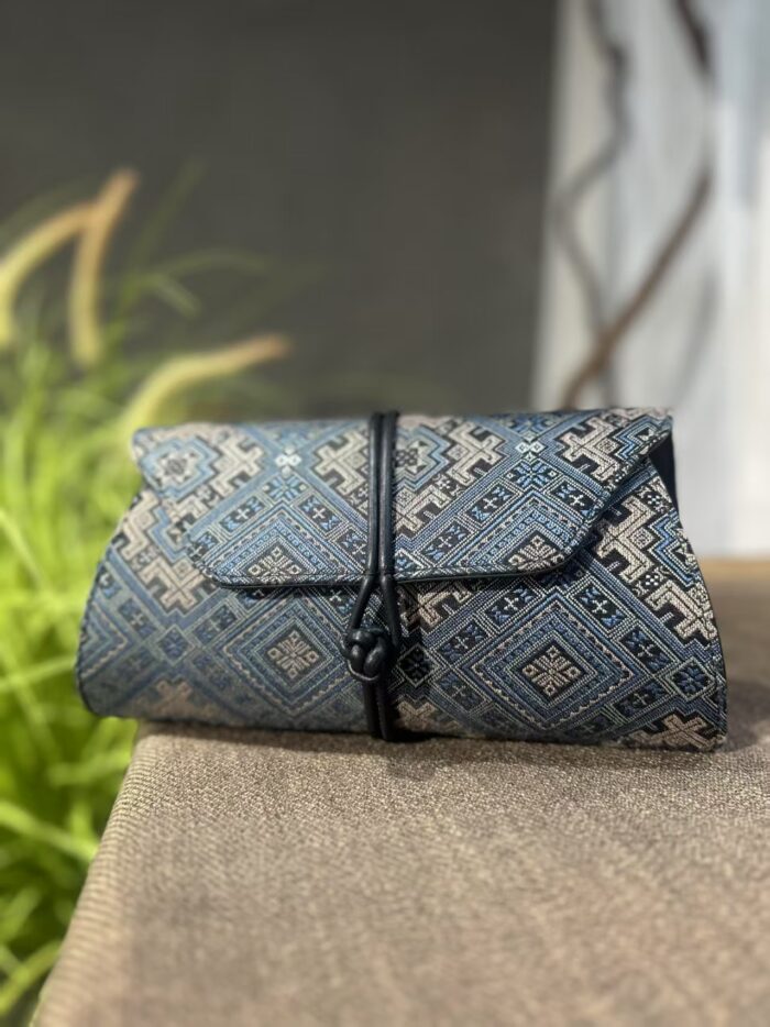 Zhuang Brocade Handicraft Buckle Handbag
