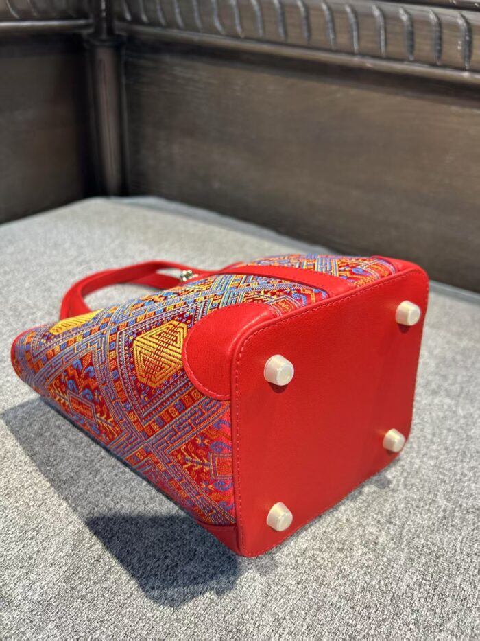 Zhuang Brocade Longevity Flower Bag - 图片 3