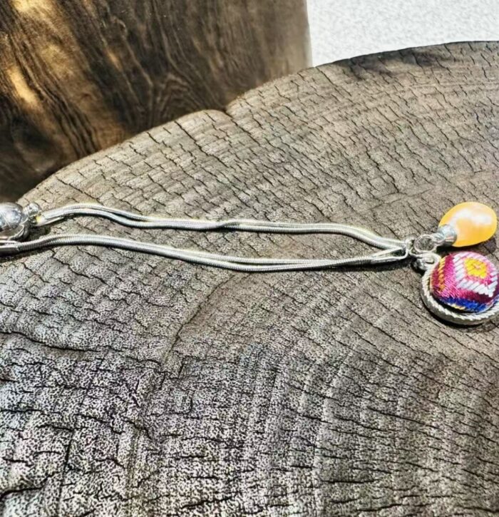 Zhuang Brocade Pearl Bracelet - 图片 5