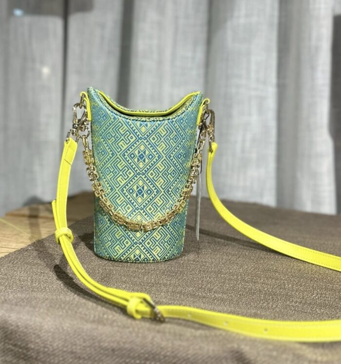 Zhuangbrocade Double Swallow Pattern Bag