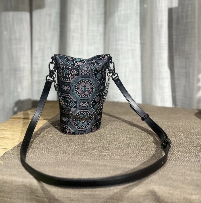 Zhuang Brocade Python Dragon Pattern Bag - 图片 2