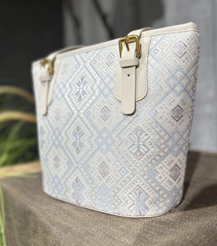 Zhuang Brocade Culture Pattern Tote Bag – Handbag for Daily Travel and Work Use - 图片 3